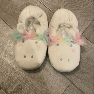 Girls unicorn slippers size 2-3